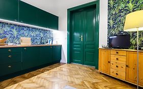 Tyzenhauz Apartments Lobzowska Street